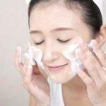 Hướng dẫn cách dùng sữa rửa mặt đúng cách giúp da mặt sạch sâu, hiệu quả